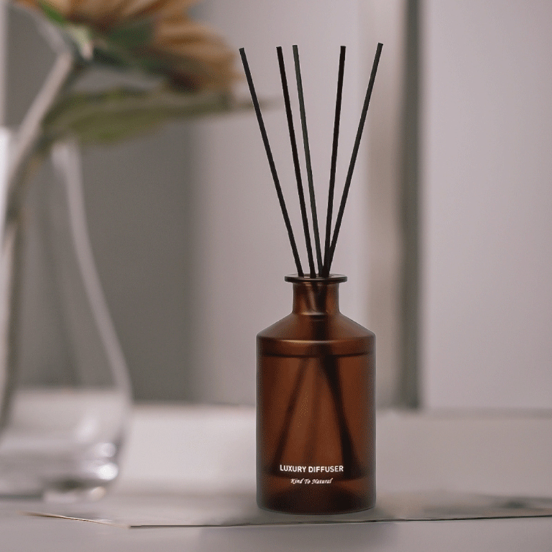M&Scent op maat gemaakte luxe matglazen fles voor thuis etherische olie rietverspreider