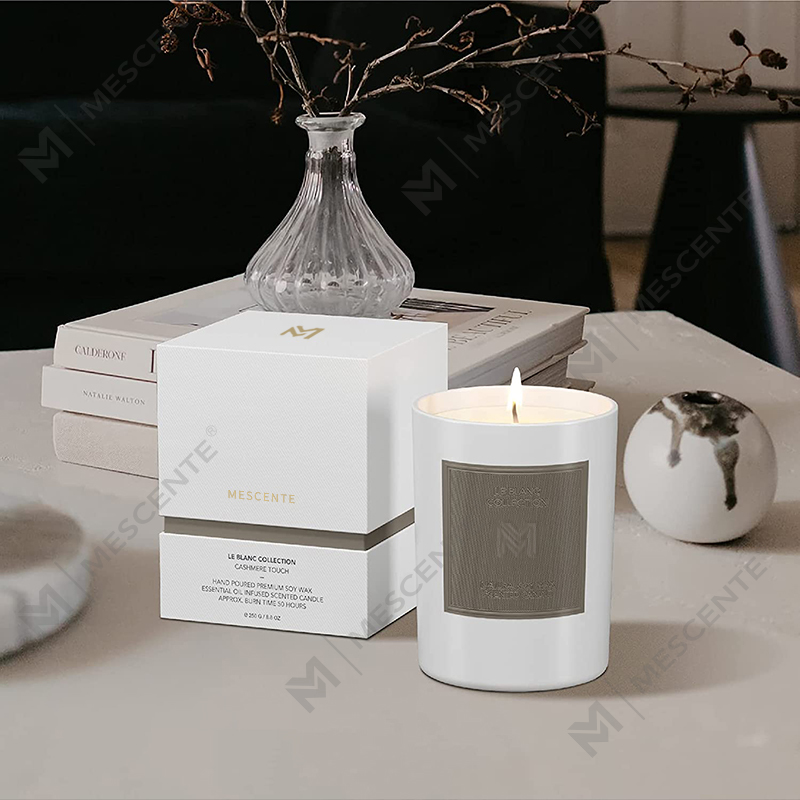 M&Scent Groothandel op maat gemaakte luxe zwarte glazen pot Kerstaromatherapie Sojawaskaarsensets
