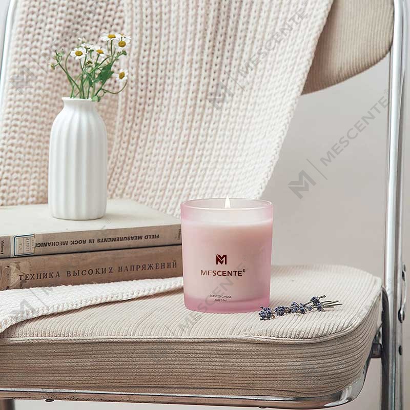 M&Scent Groothandel op maat gemaakte luxe bestverkopende private label Wick lavendel sojawas geurkaarsen