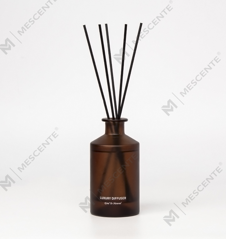 M&Scent op maat gemaakte luxe matglazen fles voor thuis etherische olie rietverspreider