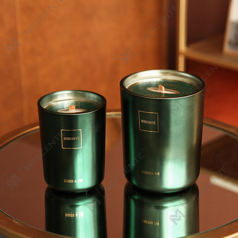 M&Scent Groothandel op maat gemaakte luxe private label pijler geurende sojawas houten lont aromakaars