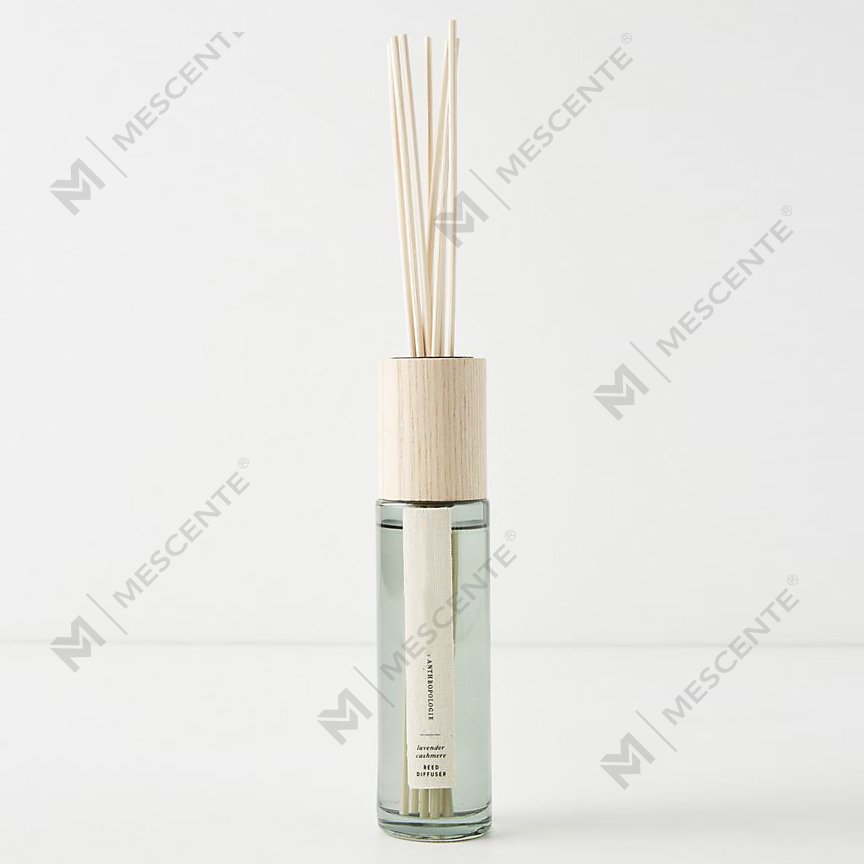 Zelfgemaakte gele patchouli-rietverspreider A29154