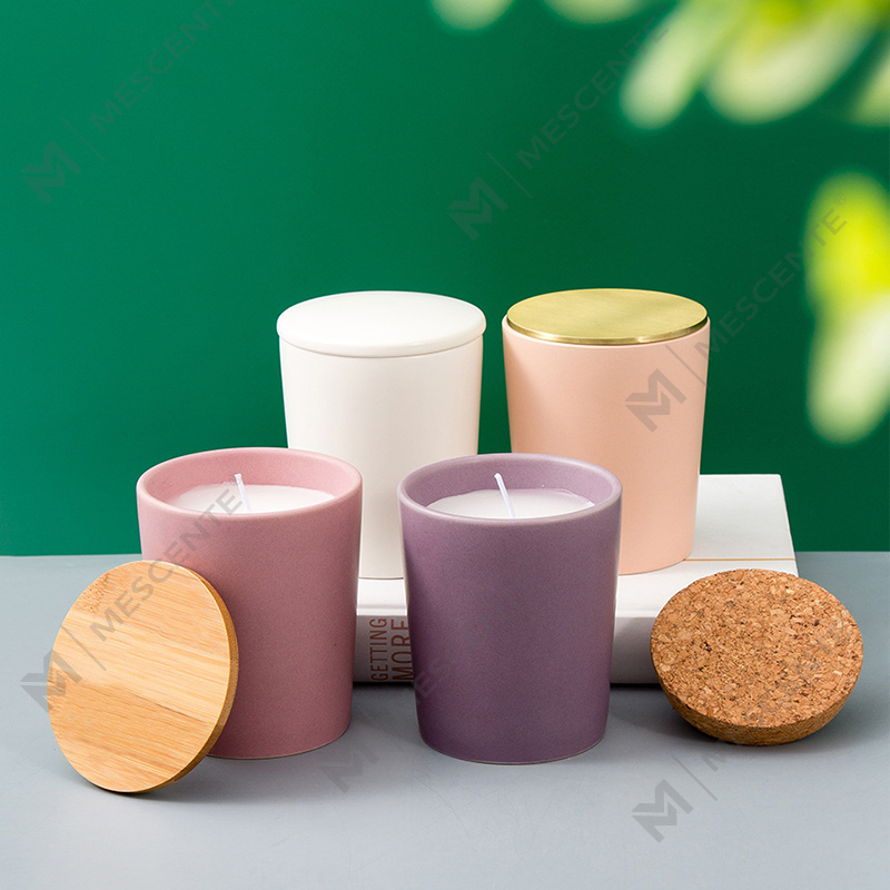 Luxe op maat gemaakte keramische potten Private Label Citta-gelabelde geurende sojawaskaarsen met gedroogde bloemen