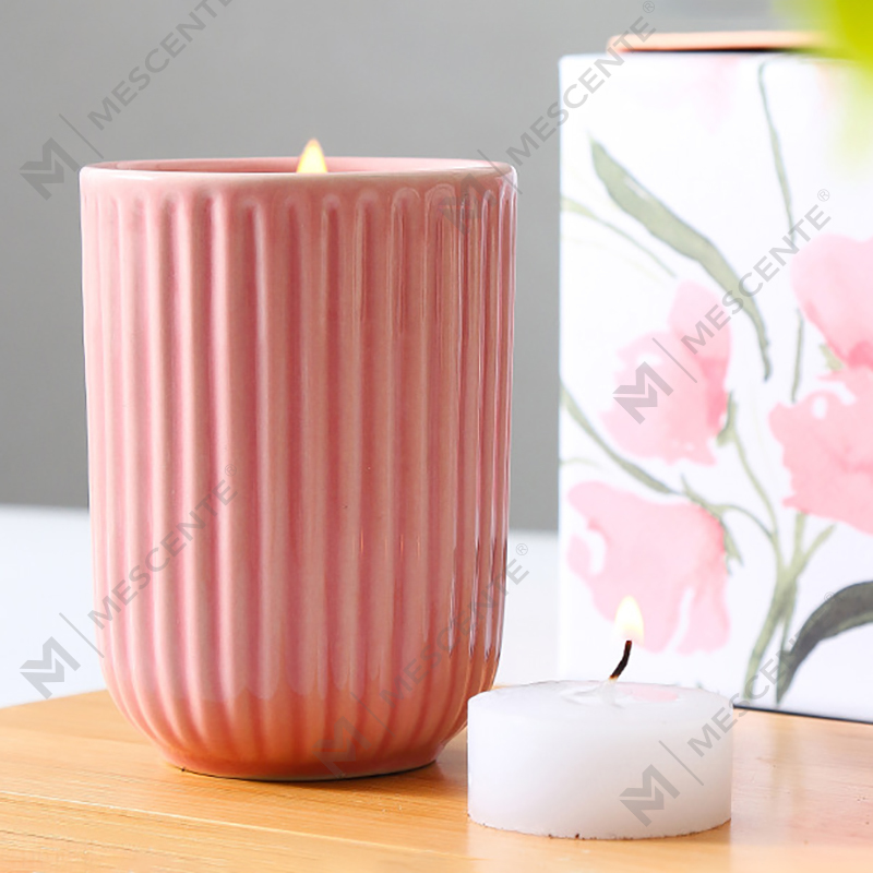 Groothandel luxe op maat gemaakte private label gekleurde keramische sojawas Woodwick geurkaarsen in bulk