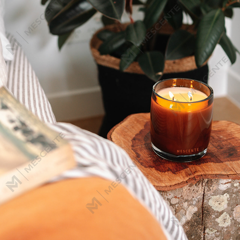 Luxe private label vanille-sterrengeurkaars met houten klik