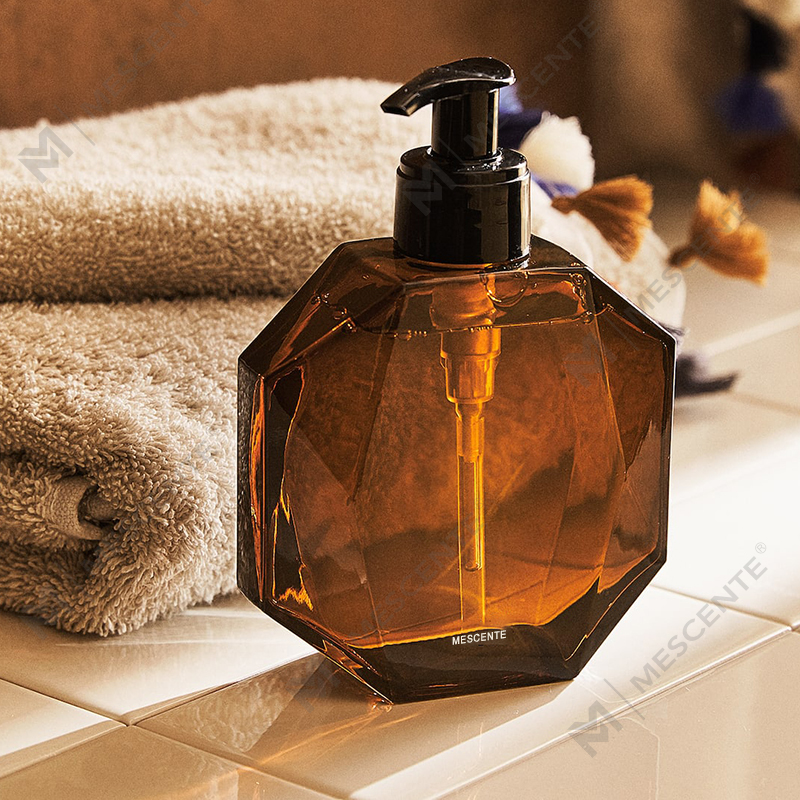 Private Label etherische olie kamerspray met doos M&scent op maat gemaakte luxe kamer- en linnenluchtverfrissers glazen fles, verfdoos vloeistof